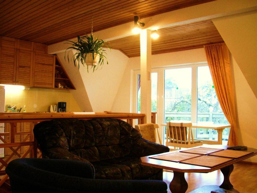 Maenni Guesthouse Haapsalu Habitación foto