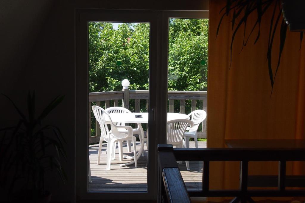 Maenni Guesthouse Haapsalu Exterior foto